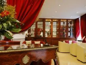 Blackston Opera 4*